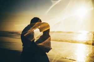 ソウルメイトとは？特徴と見分け方10選・出会いを引き寄せる方法