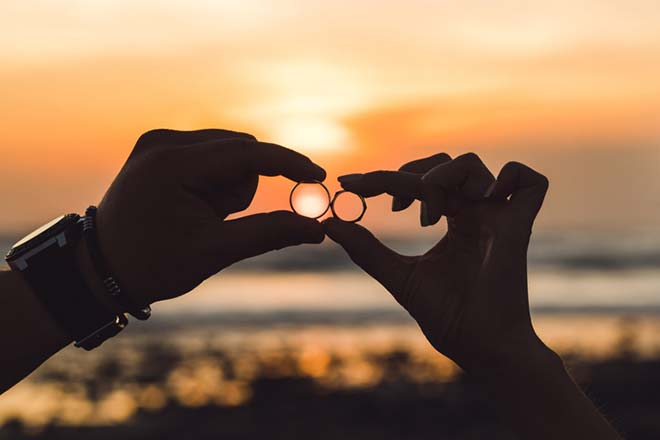 運命の相手|2025年アプローチされる?今あなたに恋している異性